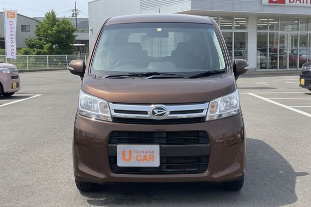 Daihatsu Move 2017 — front view